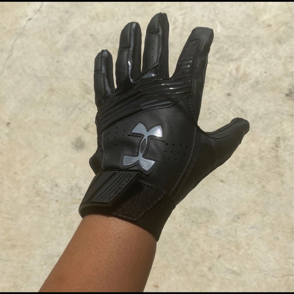 under armor softball gloves